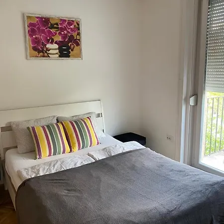 Sportarena & Stadion Apartman H-62 Apartment