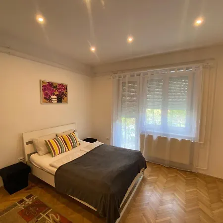 Sportarena & Stadion Apartman H-62 Apartment